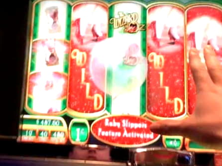 $195 Mobile freeroll slot tournament at Oshi Casino