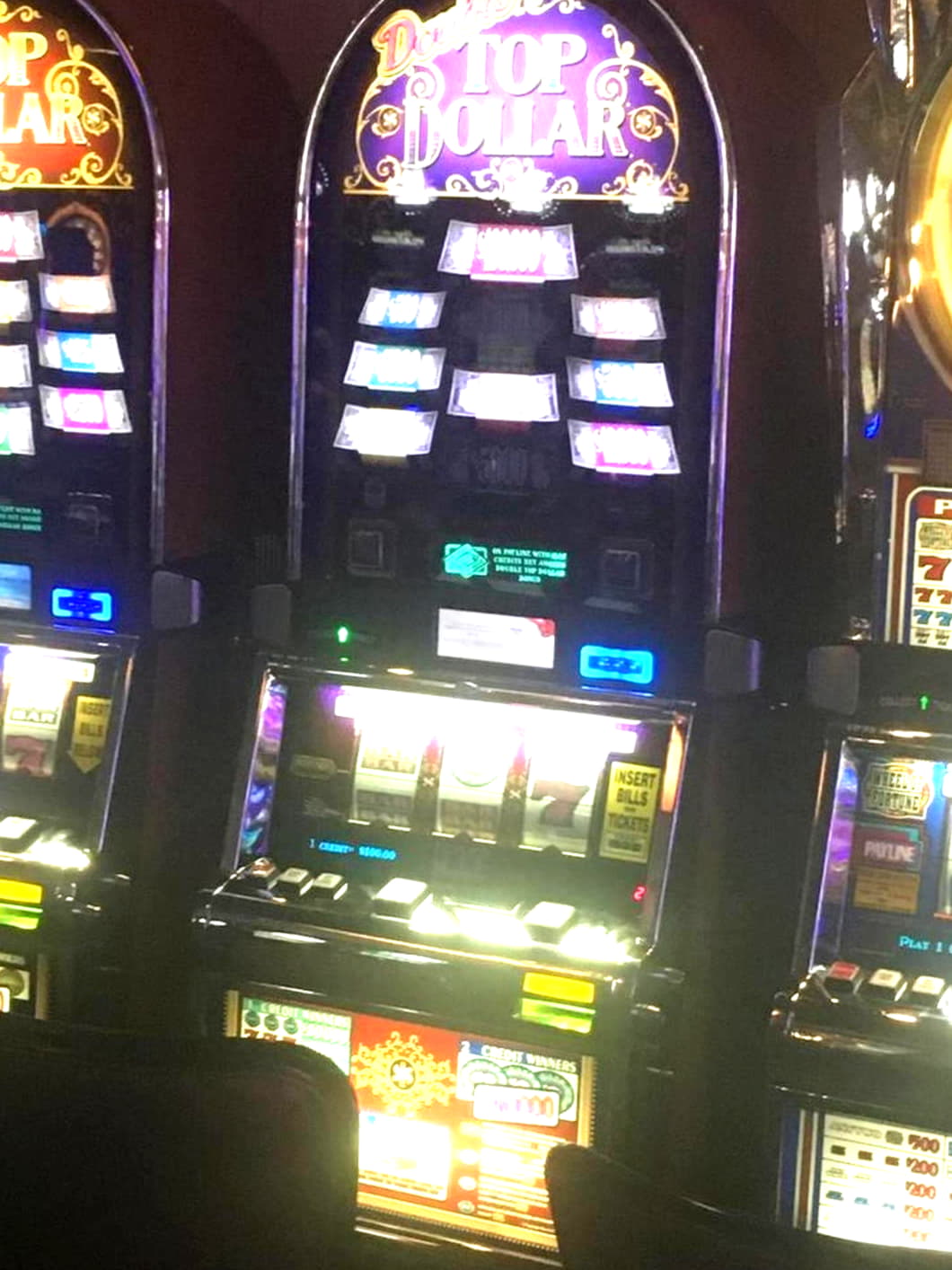180 Free casino spins at CasiPlay Casino