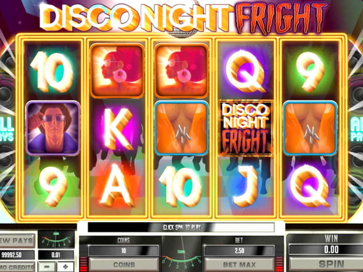 €595 Daily freeroll slot tournament at Magic Red Casino