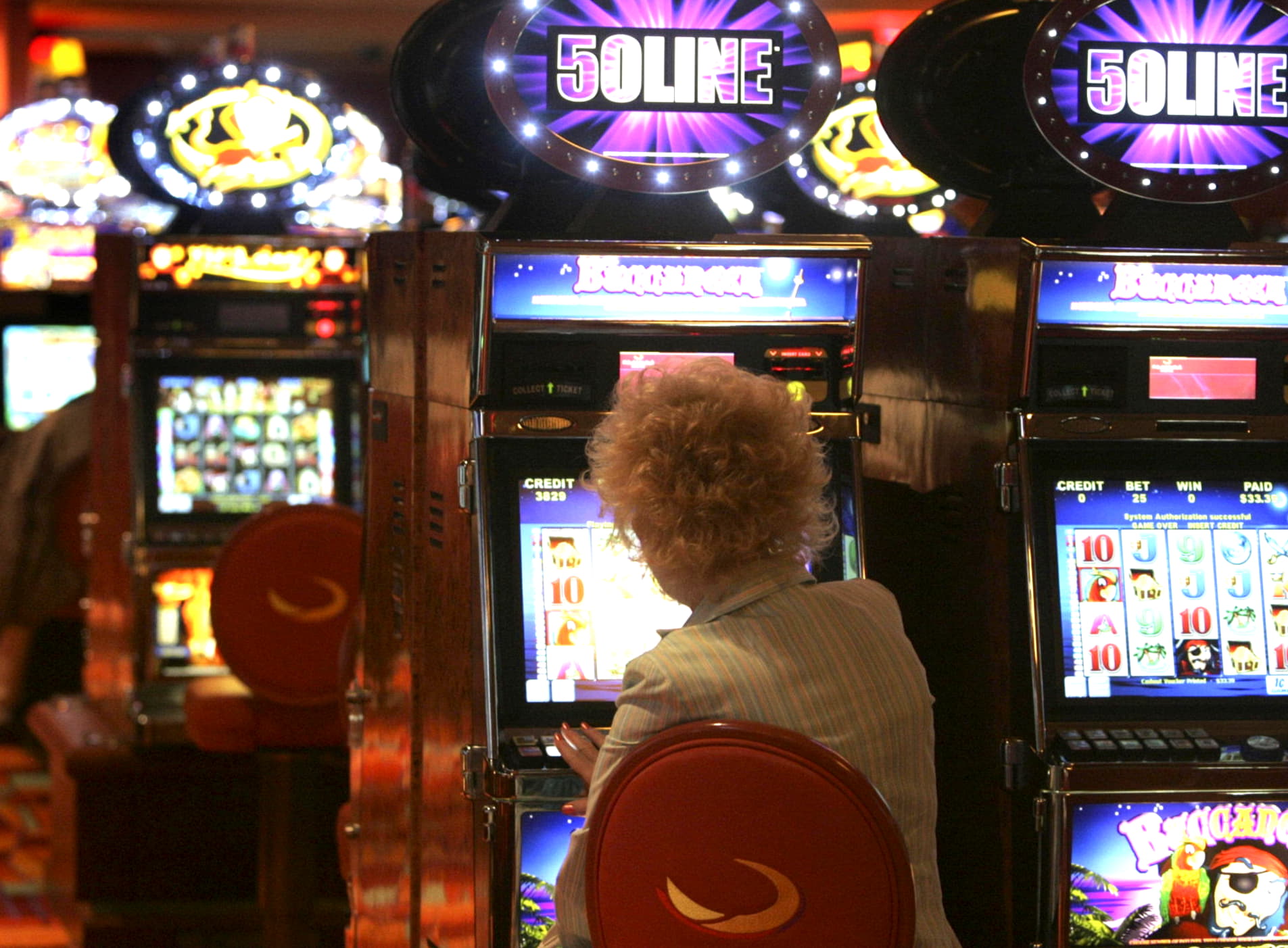 EUR 395 Casino chip at Red Bet Casino