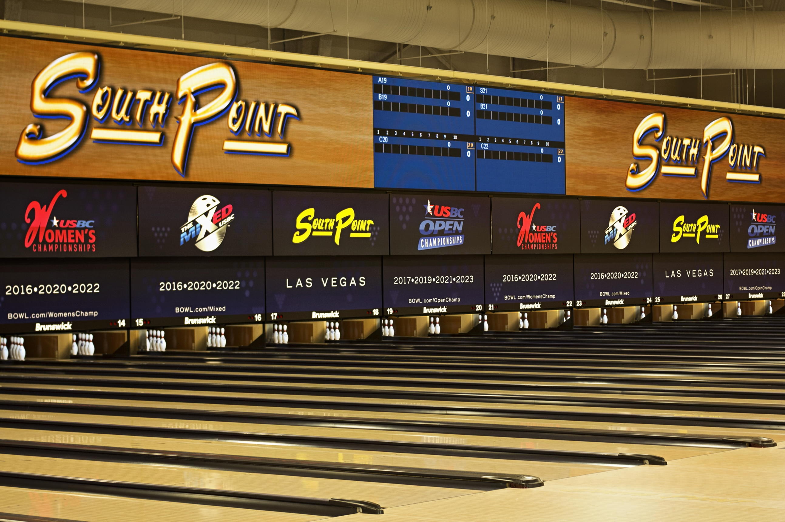€415 Daily freeroll slot tournament at Slotty Dubai Casino