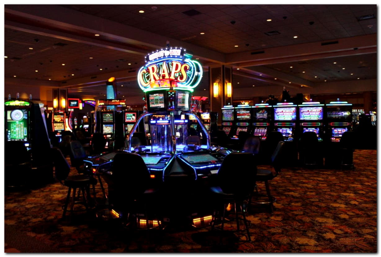 222 Loyal Free Spins! at Unique Casino