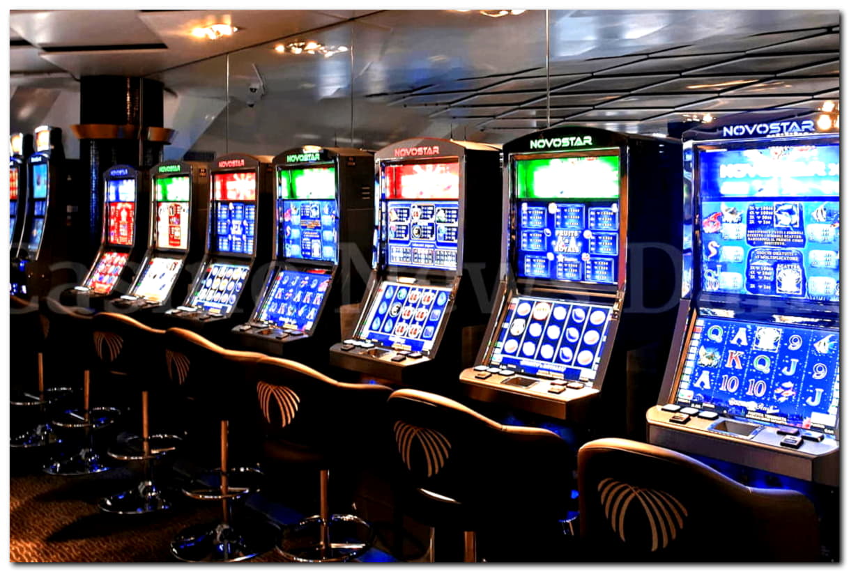 Eur 2430 NO DEPOSIT at CasiPlay Casino