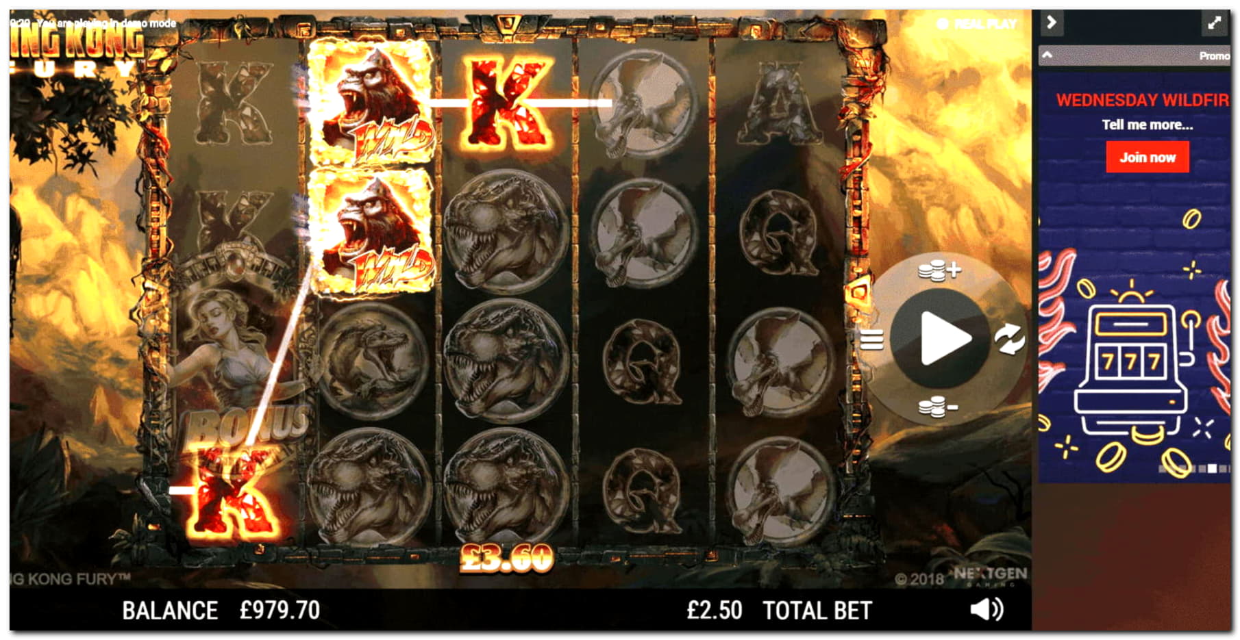 $305 Daily freeroll slot tournament at Magic Red Casino
