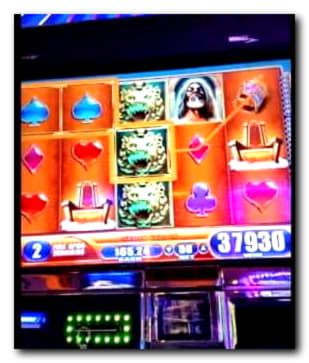275% Best signup bonus casino at Oshi Casino