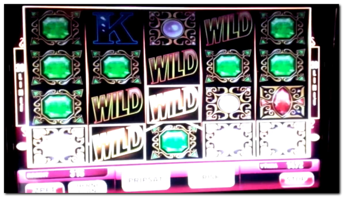 EUR 875 Mobile freeroll slot tournament at Wild Slots Casino