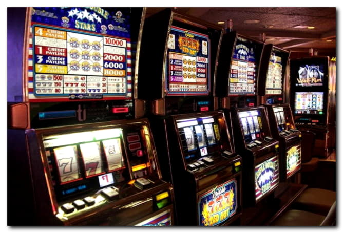 €300 FREE Chip at Unique Casino