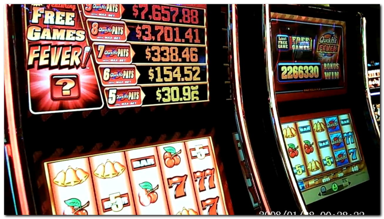 €305 Casino chip at Jackpot City Casino