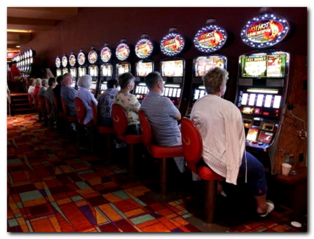 210% casino match bonus at Unique Casino